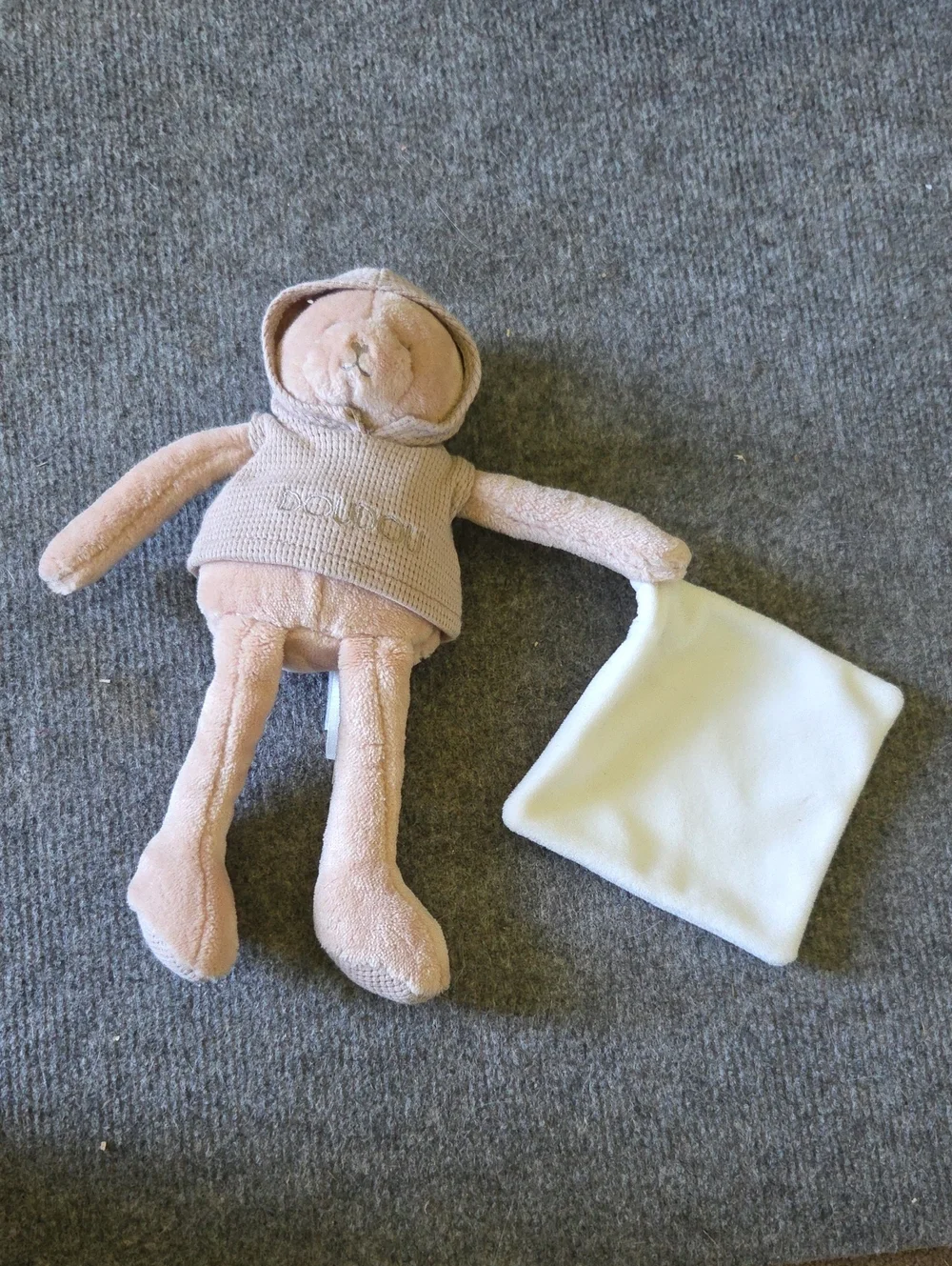 Doudou Campagnie Paris Plush Bear Lovey in Blush Pink with Soft White Blanket